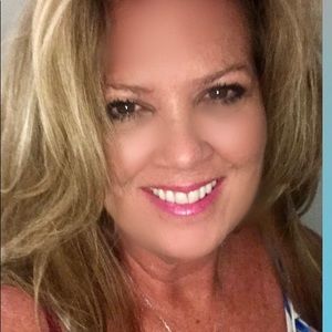 Meet your Posher, Jeanne